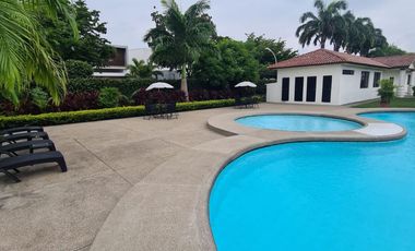 En alquiler amplio y lujoso departamento amoblado, Isla Mocoli, via a Samborondon