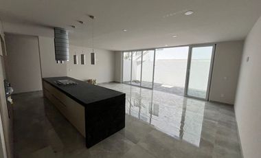 Casa nueva en venta en Soalres Residencial en Zapopan