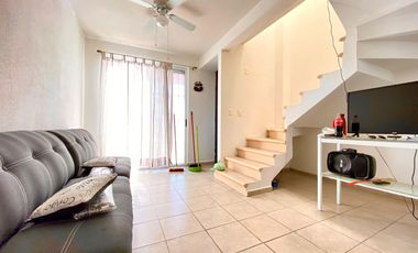 CASA EN VENTA EN XOCHITEPEC DENTRO DE FRACCIONAMIENTO CON AMENIDADES