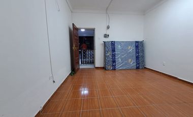 ALQUILO OFICINA EN SEGUNDO PISO EN AV. SAN MARTIN