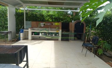 ALQUILAMOS HERMOSA CASA CAMPESTRE CON PISCINA PRIVADA.