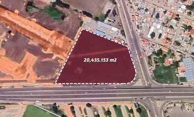 Macrolote Comercial en zona industrial, en venta, a un lado del Aeropuerto de Querétaro.