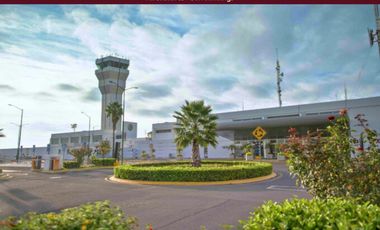 Macrolote Comercial en zona industrial, en venta, a un lado del Aeropuerto de Querétaro.