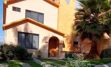 HERMOSA CASA EN PRIVADA EN PASEOS DEL BOSQUE