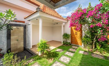 Villa 2 Bedrooms Leasehold in Kesari Sanur