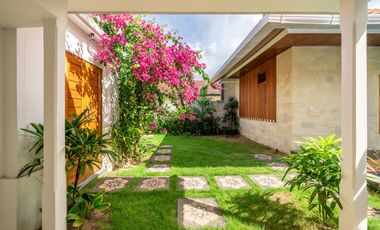 Villa 2 Bedrooms Leasehold in Kesari Sanur