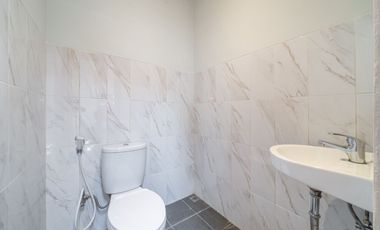 Villa 2 Bedrooms Leasehold in Kesari Sanur