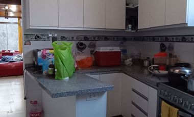 💥💫 VENDO CASA DE  4 PISOS CON FRENTE A LA  AV. CANTO GRANDE Y COLEGIO  NUESTRA SEÑORA DE LA MERCED - SJL 💫💥