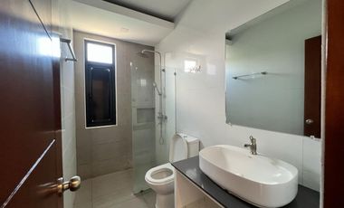 4 BEDROOMS HOUSE AND LOT FOR RENT IN FRIENDSHIP HIGHWAY ANGELES PAMPANGA