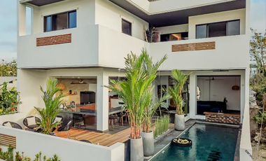 3 Bedroom Villa with Ocean View in Jimbaran for Rent Yearly