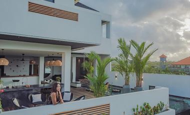 3 Bedroom Villa with Ocean View in Jimbaran for Rent Yearly