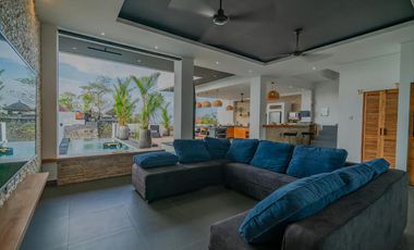 3 Bedroom Villa with Ocean View in Jimbaran for Rent Yearly