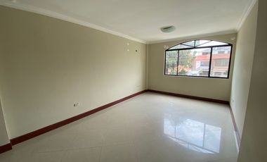 Alquilo casa en Urbanización Aquamarina de 3 dormitorios