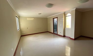 Alquilo casa en Urbanización Aquamarina de 3 dormitorios