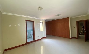 Alquilo casa en Urbanización Aquamarina de 3 dormitorios