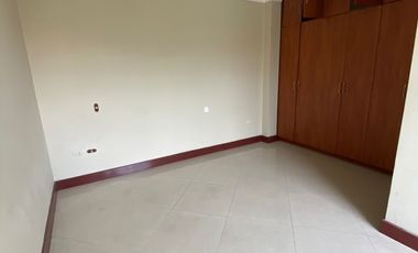 Alquilo casa en Urbanización Aquamarina de 3 dormitorios