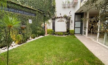 Casa en Esquina Col. La Paz, Ideal para negocio.