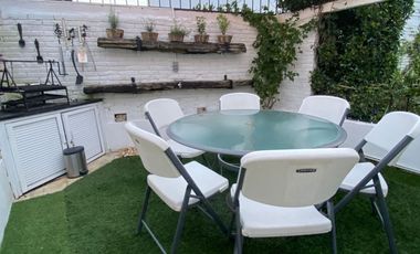 Casa en Esquina Col. La Paz, Ideal para negocio.