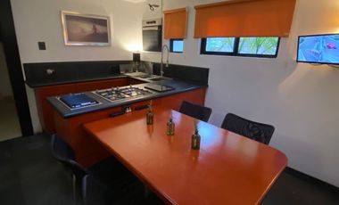 Casa en Esquina Col. La Paz, Ideal para negocio.