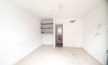 VENDO CASA EN EL BARRIO LOS MARTIRES DE LA CIUDAD DE NEIVA