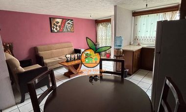 CASA EN VENTA EN COTO EN PARQUES DE SANTA CRUZ DEL VALLE, TLAQUEPAQUE