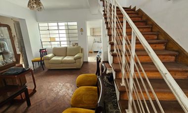 VENDO CASA EN BARRANCO CON MIRAFLORES PARQUE GONZALES PRADA PRECIO FINAL $280,000 FIJO