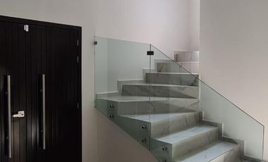 BELLISIMA CASA EN EXCLUSIVA ZONA AL SUR DE PACHUCA!!!!