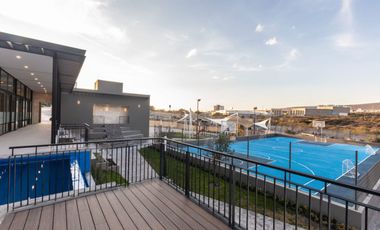 Preciosa casa de 3 niveles en renta en Villa Carriedo, zona de Lomas del Campanario Norte, Querétaro