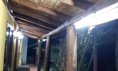 PARCELA CON CASA A ORILLA DE LAGO RAPEL