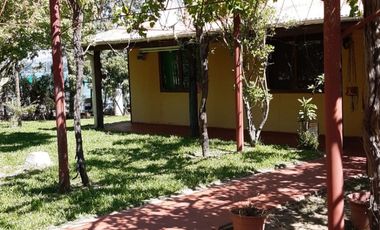 PARCELA CON CASA A ORILLA DE LAGO RAPEL