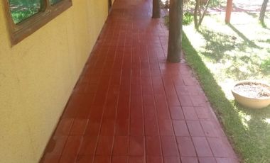 PARCELA CON CASA A ORILLA DE LAGO RAPEL