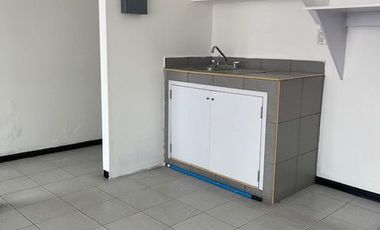 EN RENTA ESPACIO PARA OFICINA O LOCAL COMERCIAL 274 MTS. SOBRE AVENIDA EN CUERNAVACA, MORELOS.
