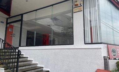 EN RENTA ESPACIO PARA OFICINA O LOCAL COMERCIAL 274 MTS. SOBRE AVENIDA EN CUERNAVACA, MORELOS.