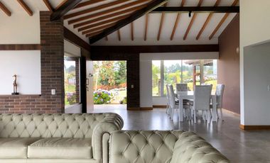 46168 Casa en arriendo en el sector Altos de Palmas