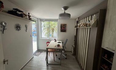 ¡Descubre esta obra maestra arquitectónica! Venta casa dúplex en Villa Santos