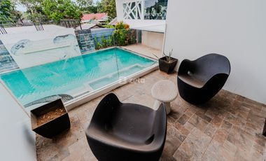 One Manalo Hotel