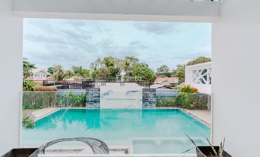 One Manalo Hotel