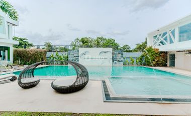 One Manalo Hotel