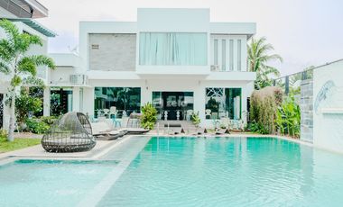 One Manalo Hotel