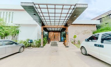 One Manalo Hotel