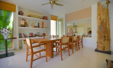 Charming Two-Bedroom House with Sea View & Beach Access – Foreign Ownership