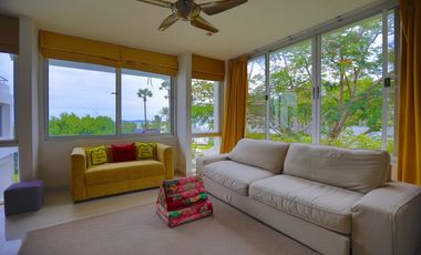 Charming Two-Bedroom House with Sea View & Beach Access – Foreign Ownership