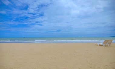 Charming Two-Bedroom House with Sea View & Beach Access – Foreign Ownership