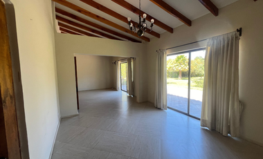 En venta hermosa casa de 320m2 en terreno de 5400m2, San Javier de Loncomilla