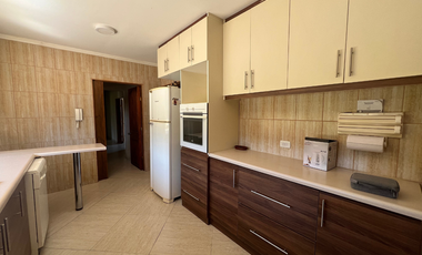 En venta hermosa casa de 320m2 en terreno de 5400m2, San Javier de Loncomilla
