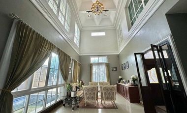 Luxury House with Land for Sale, Near Central Nakhon Pathom Fully furnished with built-in furniture.   ZT494