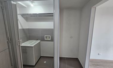 ARRIENDO BURGOS -EXCELENTE UBICACION, CERCA A TODO CONJUNTO CERRADO -BARRIO NUEVA CASTILLA