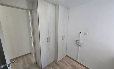 ARRIENDO BURGOS -EXCELENTE UBICACION, CERCA A TODO CONJUNTO CERRADO -BARRIO NUEVA CASTILLA