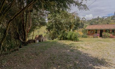 AMPLIO LOTE EN SABANETA CERCA A LA NATURALEZA Y LA CIUDAD