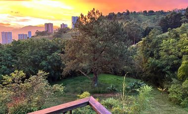 AMPLIO LOTE EN SABANETA CERCA A LA NATURALEZA Y LA CIUDAD